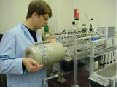 puring liquid nitrogen into cold trap