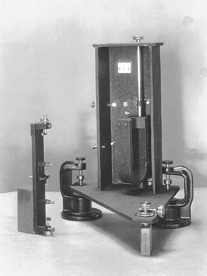 Seismic Instrument Photo