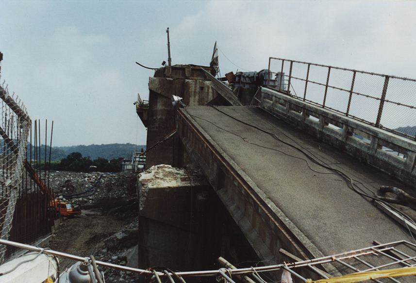 1999 Taiwan Earthquake Photo