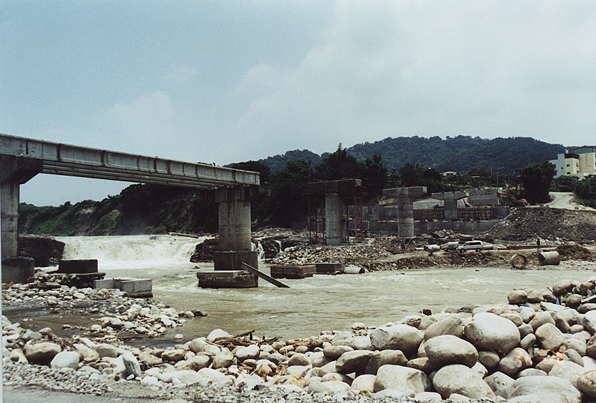 1999 Taiwan Earthquake Photo